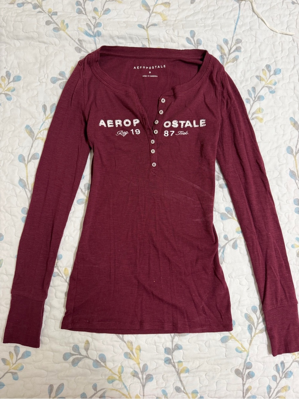 Aeropostale Burgundy Long Sleeve - Picture 1 of 1
